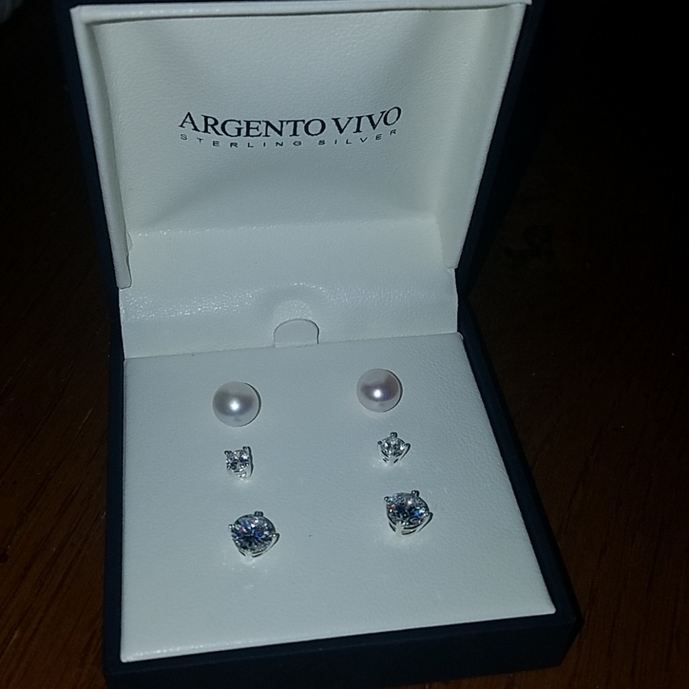 Brand New ARGENTO VIVO Sterling Silver earrings